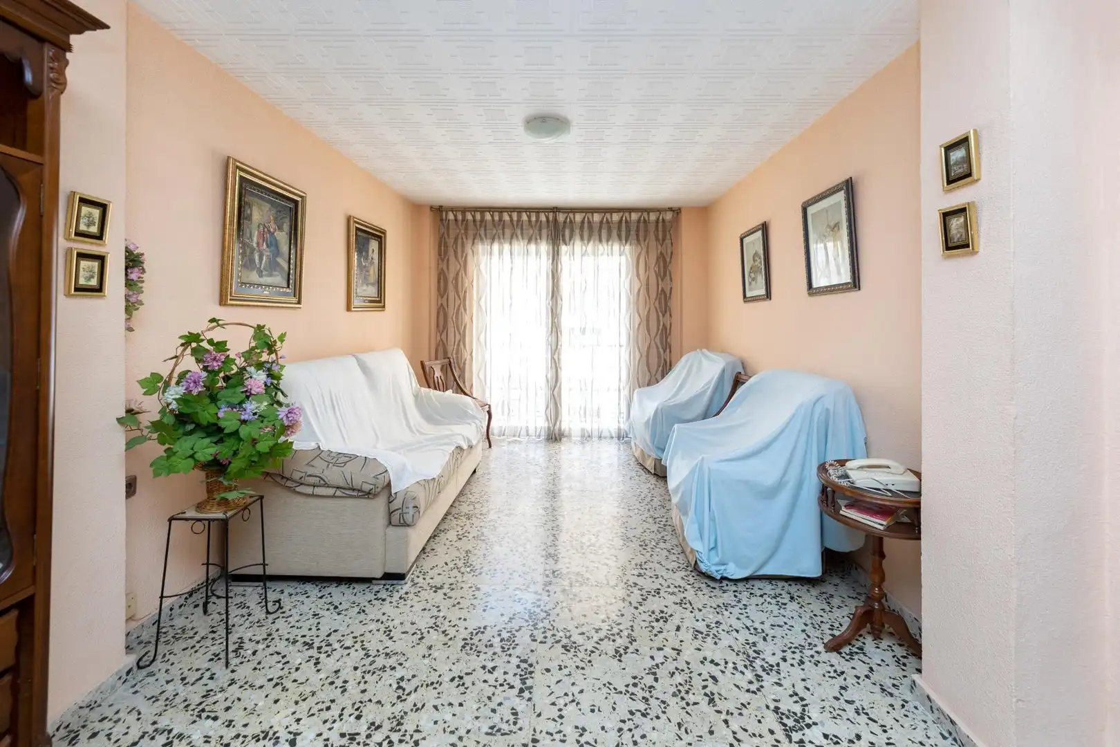 Buildings for sale in Granada