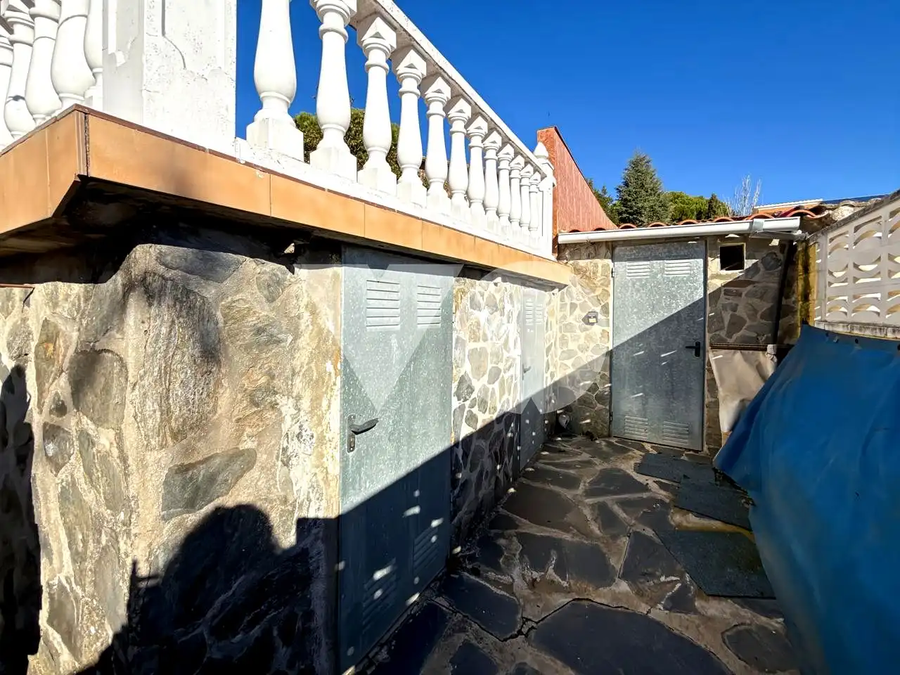 Vista exterior de Casa o chalet en venta en Ribatejada con Jardín privado, Terraza y Piscina