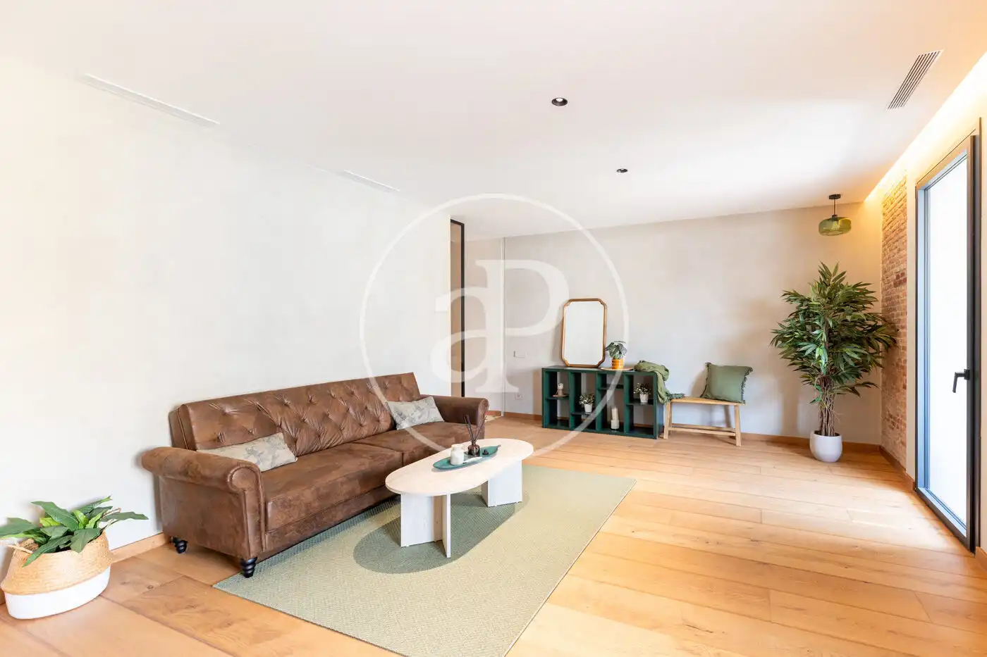 Piso con terraza en venta en Ronda de la Univ., imagen 3