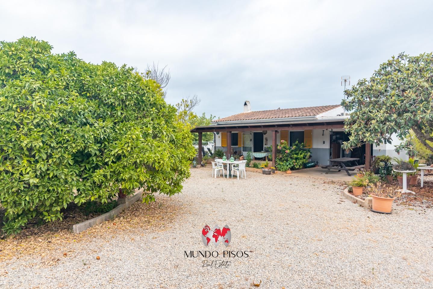 Vista exterior de Finca rústica en venda en Consell amb Aire condicionat, Calefacció i Jardí privat