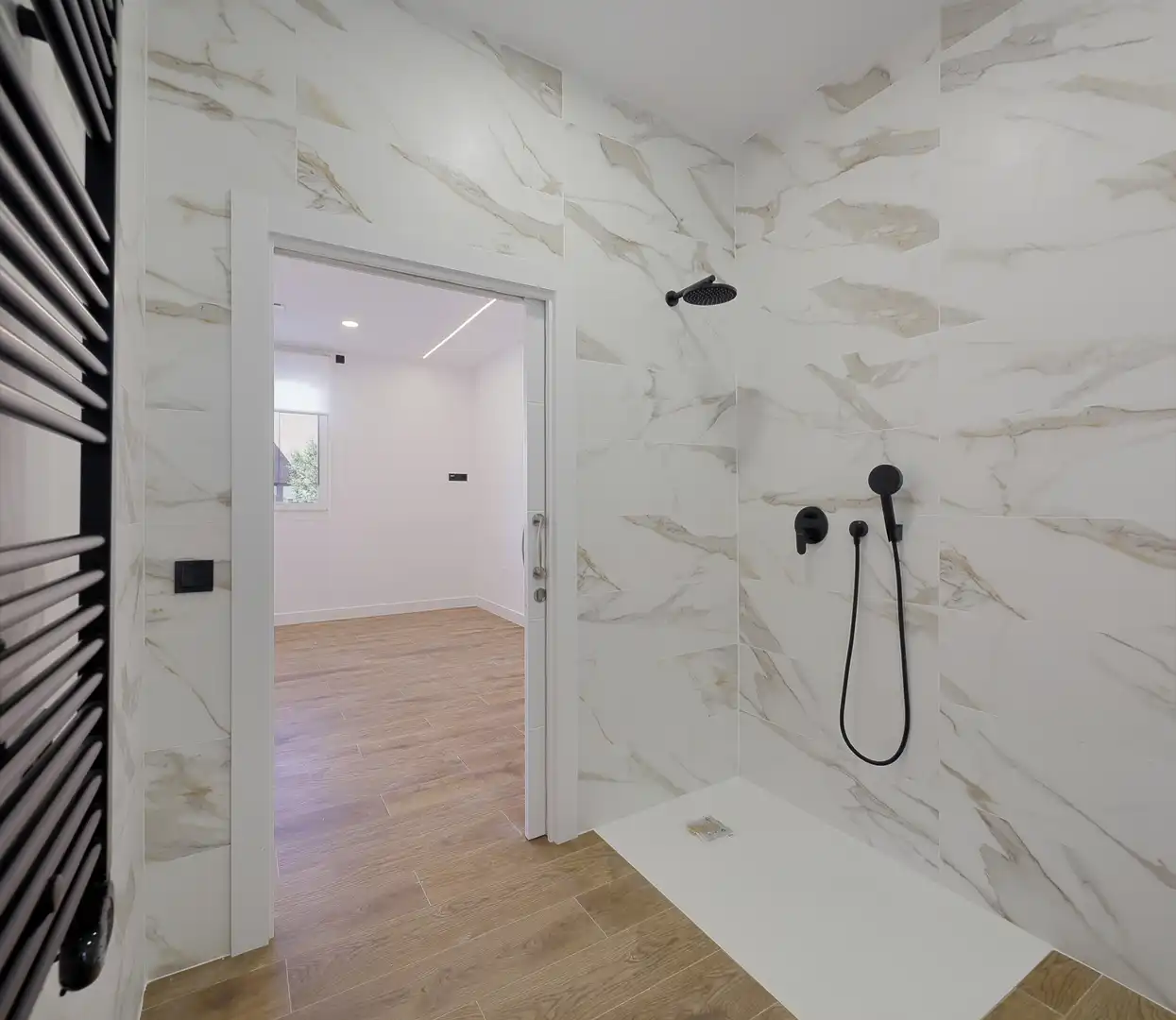 Baño de Piso en venta en Gijón  con Calefacción