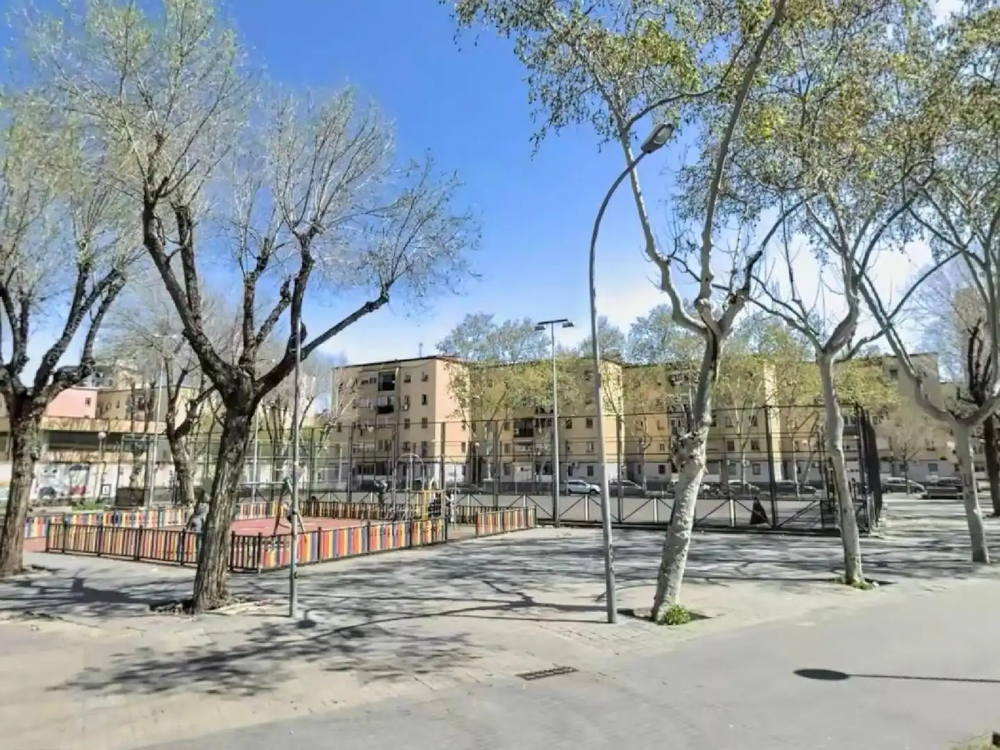 Vista exterior de Pis en venda en Badalona amb Terrassa