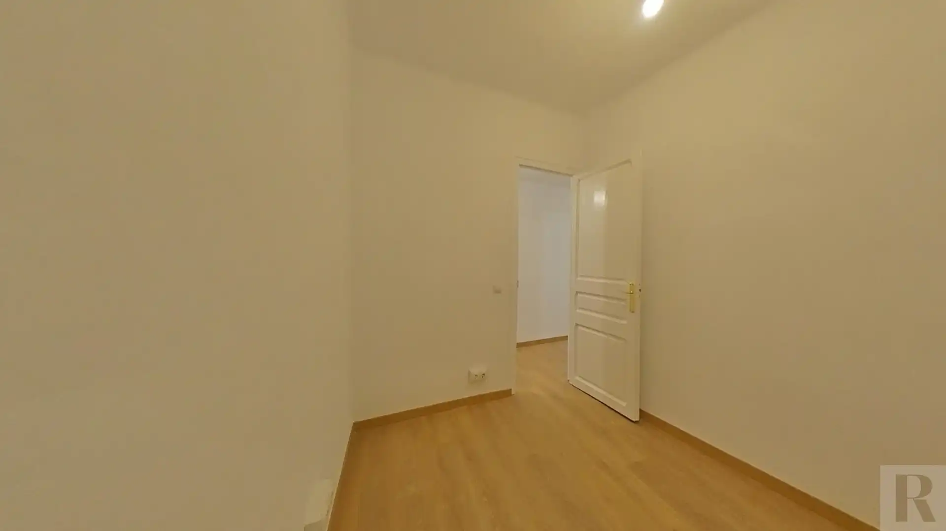 Pis en venda a CL VILADOMAT, imagen 9