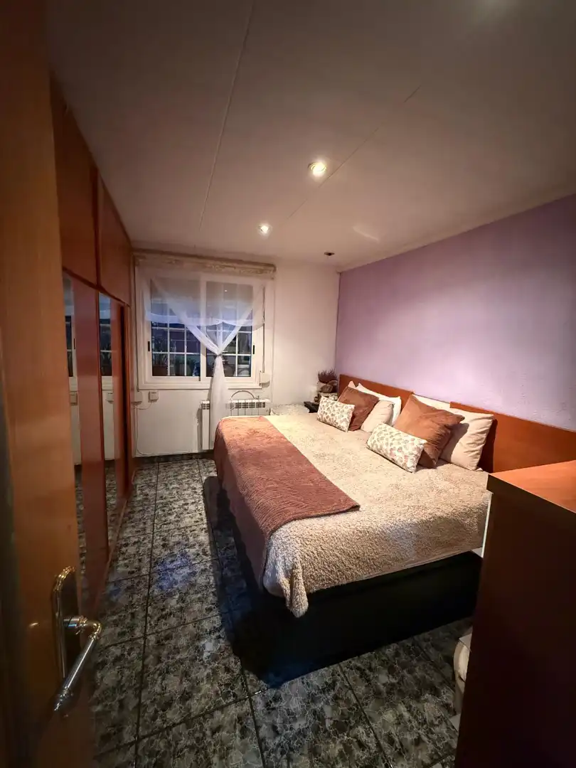 Habitación de Piso en venta en Barcelona con Amueblado