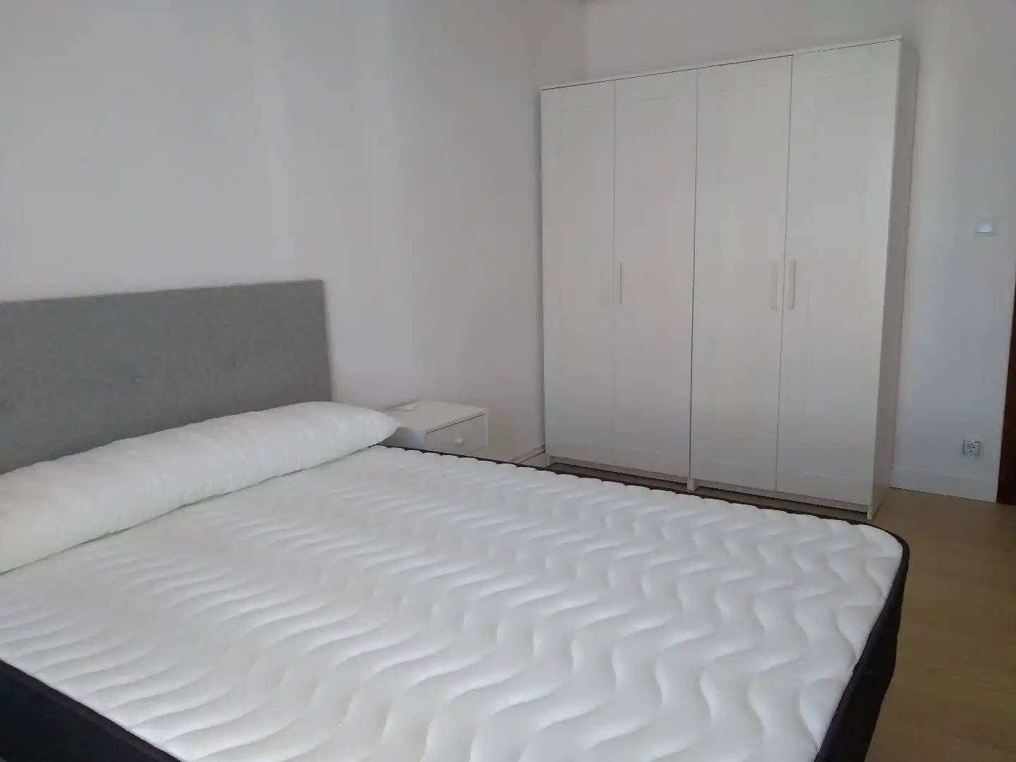 Schlafzimmer von Wohnung zur Miete in Reinosa mit Heizung, Parkett und Möbliert