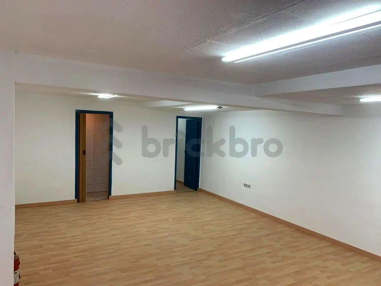 Geschaftsraum zum Verkauf in Badalona