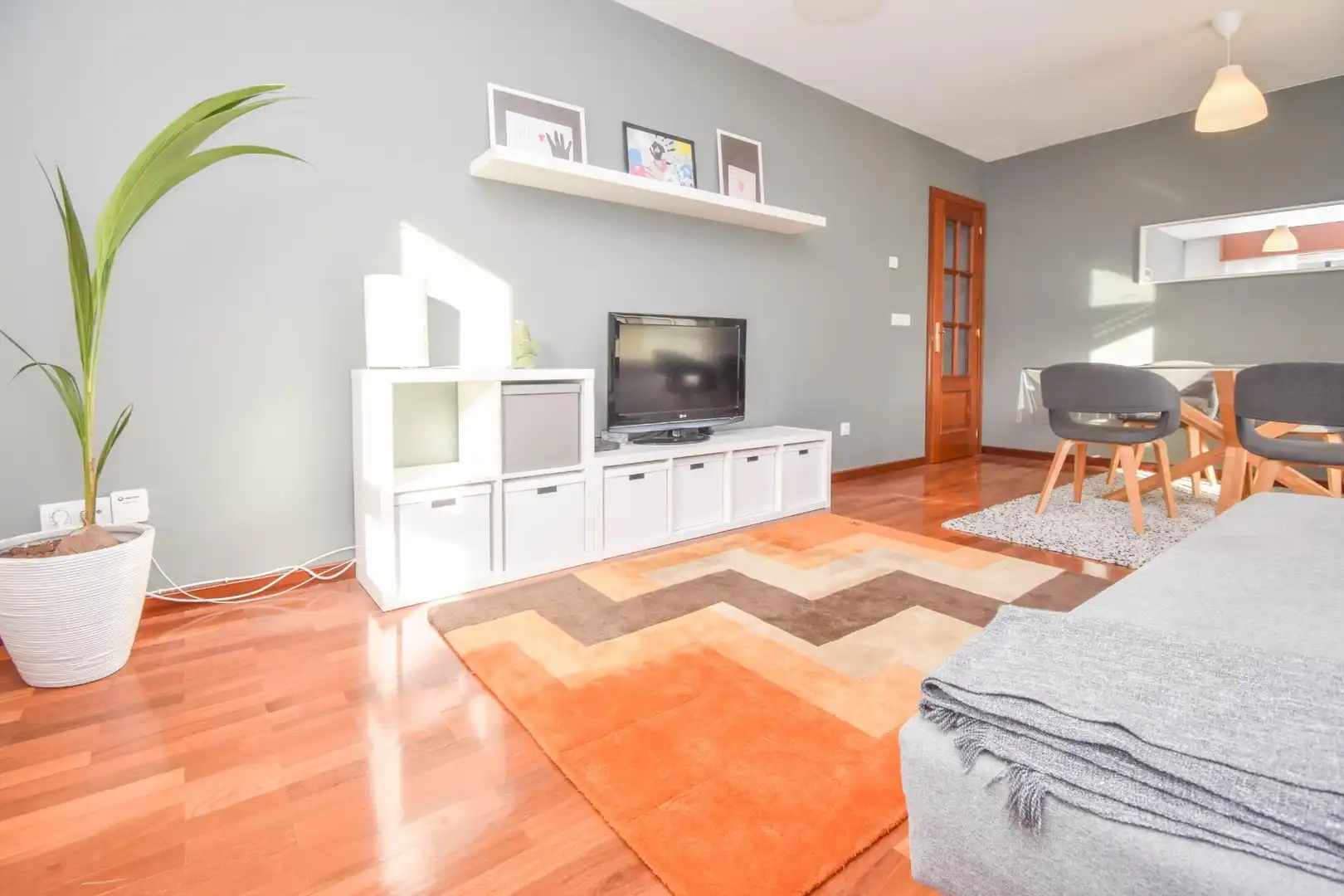 Sala d'estar de Pis en venda en Culleredo amb Calefacció i Parquet