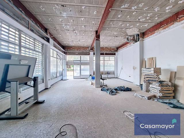 Local comercial en Alquiler en Avinguda d'Oriola en Florida Baja