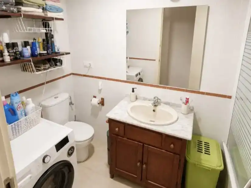 Bany de Pis en venda en San Bernabé