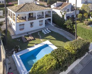 Jardí de Casa o xalet en venda en Estepona amb Aire condicionat, Jardí privat i Terrassa