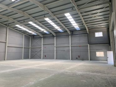 Industrial building to rent in Picassent