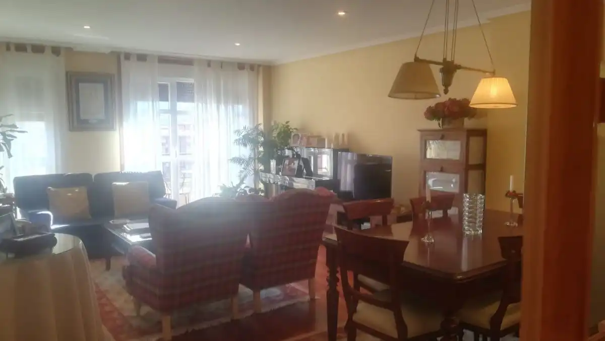 Sala d'estar de Dúplex en venda en Ponferrada amb Aire condicionat, Calefacció i Terrassa