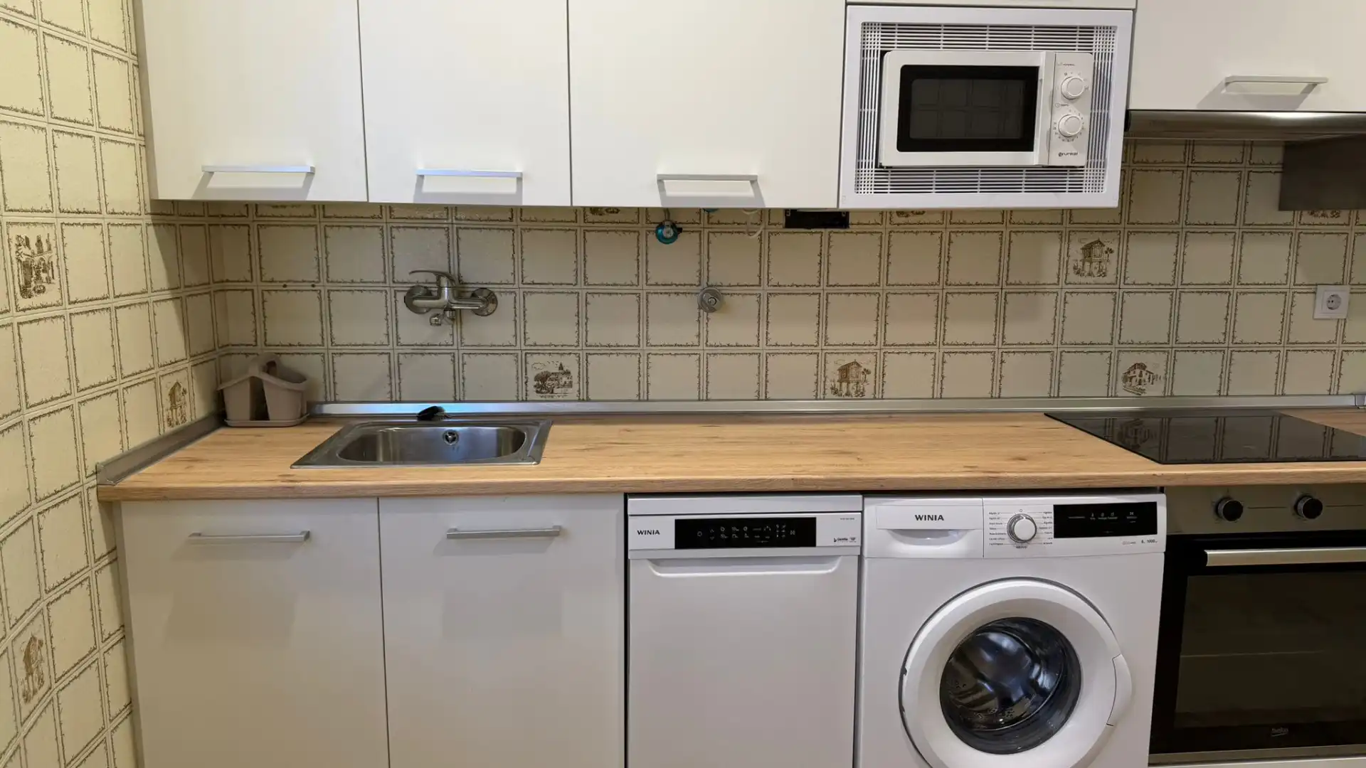 Cuina de Casa adosada de lloguer en Alpartir amb Calefacció, Forn i Rentadora