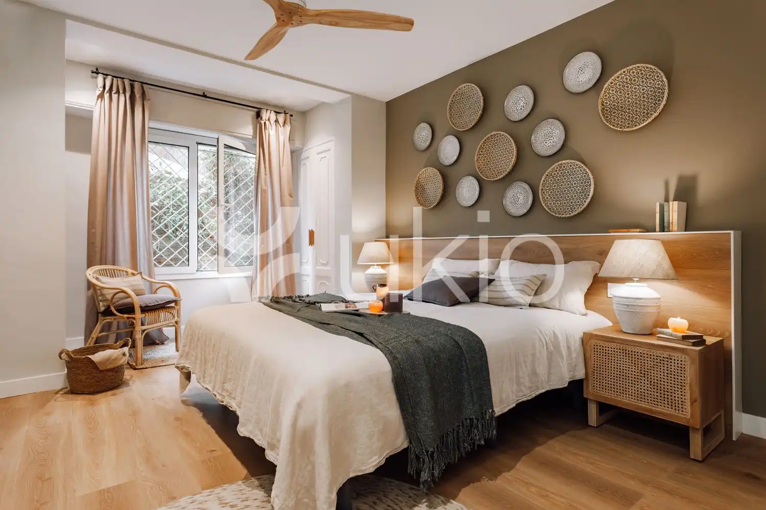 Schlafzimmer von Wohnungen zur Miete in Barcelona mit Klimaanlage, Heizung und Möbliert