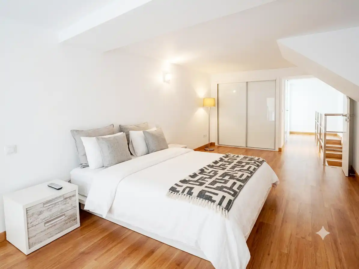 Habitación de Loft de alquiler en  Palma de Mallorca con Aire acondicionado y Amueblado