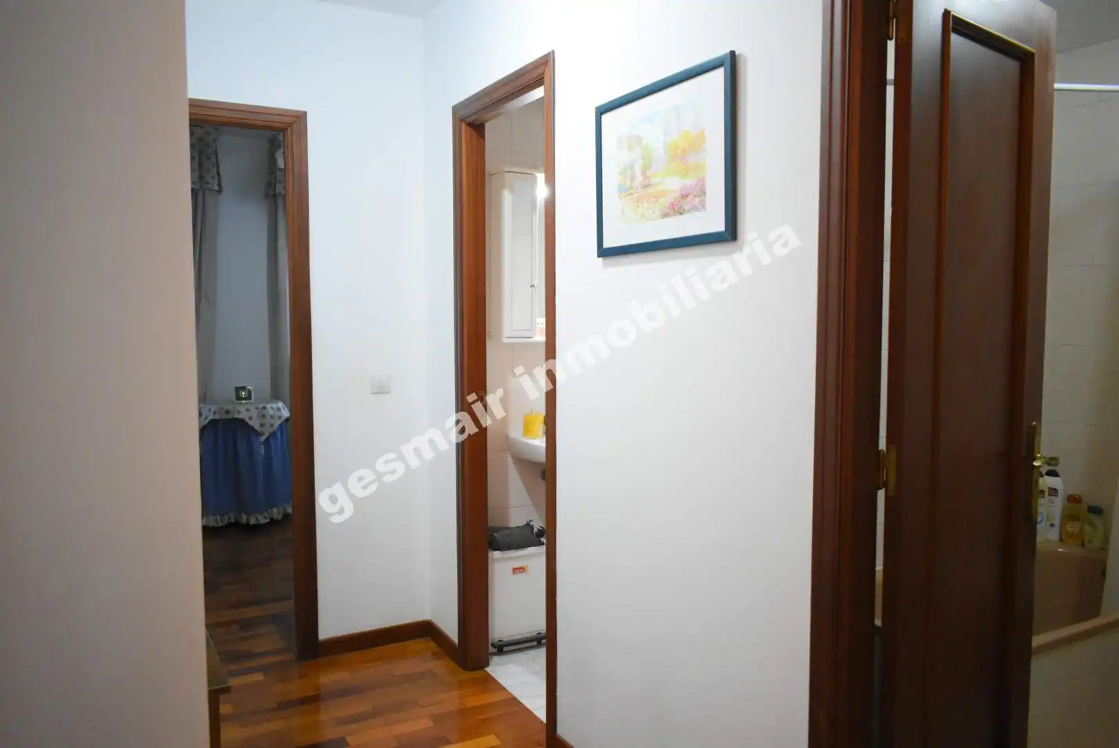 Dormitori de Pis en venda en Pontevedra Capital  amb Parquet, Terrassa i Traster