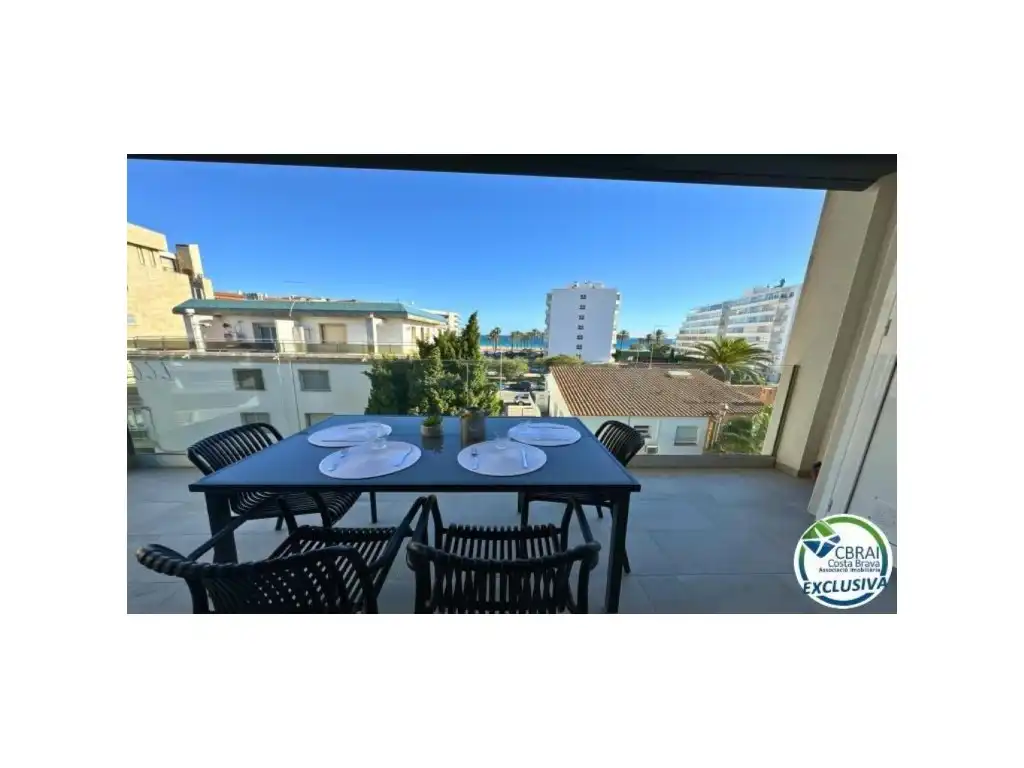 Pis amb piscina en venda a Carrer de la Roca Llarga