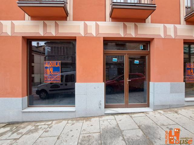 Local comercial en Alquiler en Calle Valenciana en Real Sitio de San Ildefonso