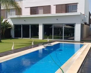 Swimming pool of House or chalet to rent in Alcalá de Guadaira  with Air Conditioner and Swimming Pool