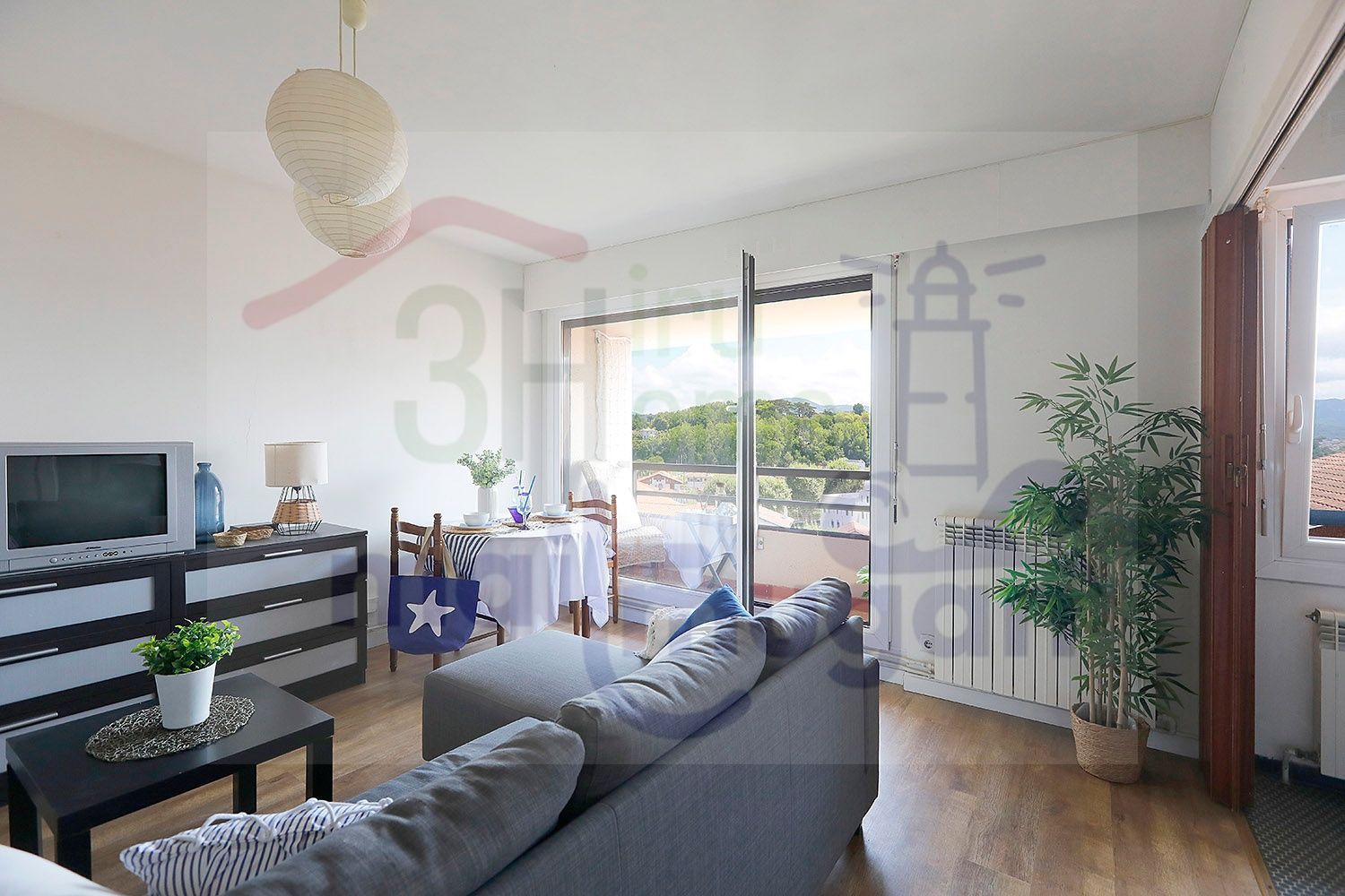 Dormitori de Apartament en venda en Hendaye amb Calefacció, Terrassa i Traster