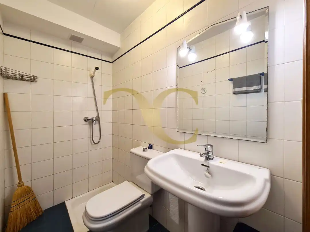 Baño de Casa adosada en venta en Ribadesella con Calefacción, Trastero y Amueblado