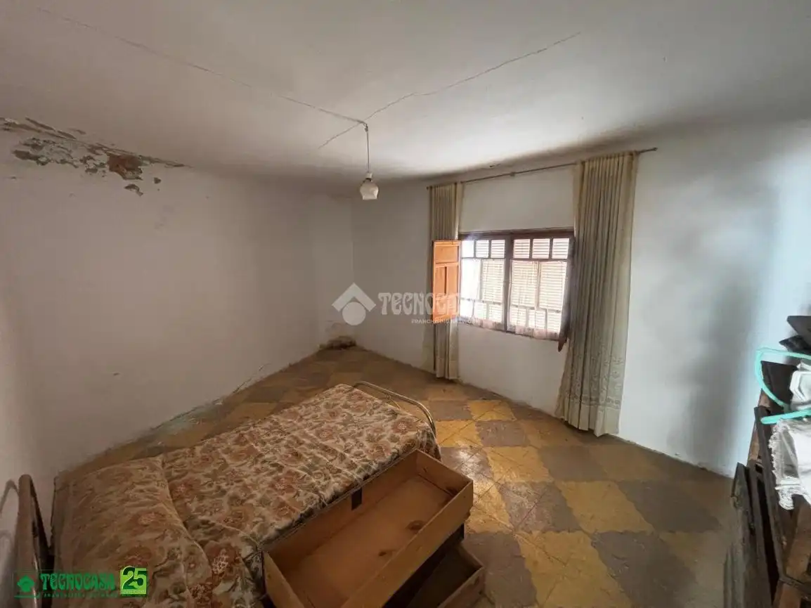 Casa adosada en venta en Membrilla