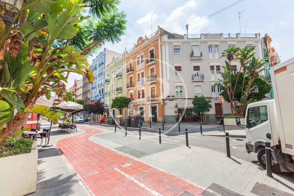 Exterior view of Flat for rent in Valencia  with Air Conditioner, Heating and Terrace