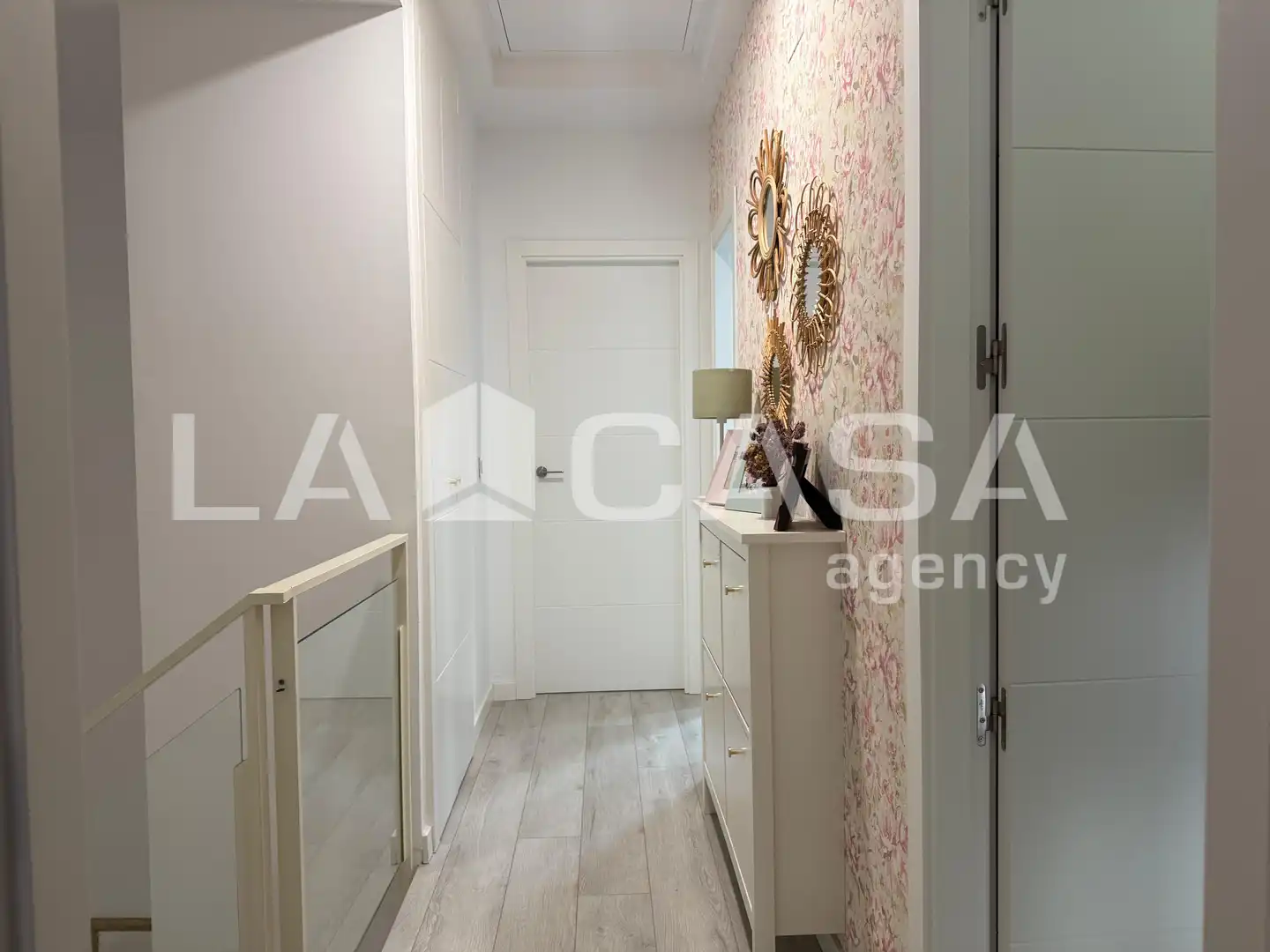 Casa adosada en venta en Dos Hermanas con Aire acondicionado y Piscina