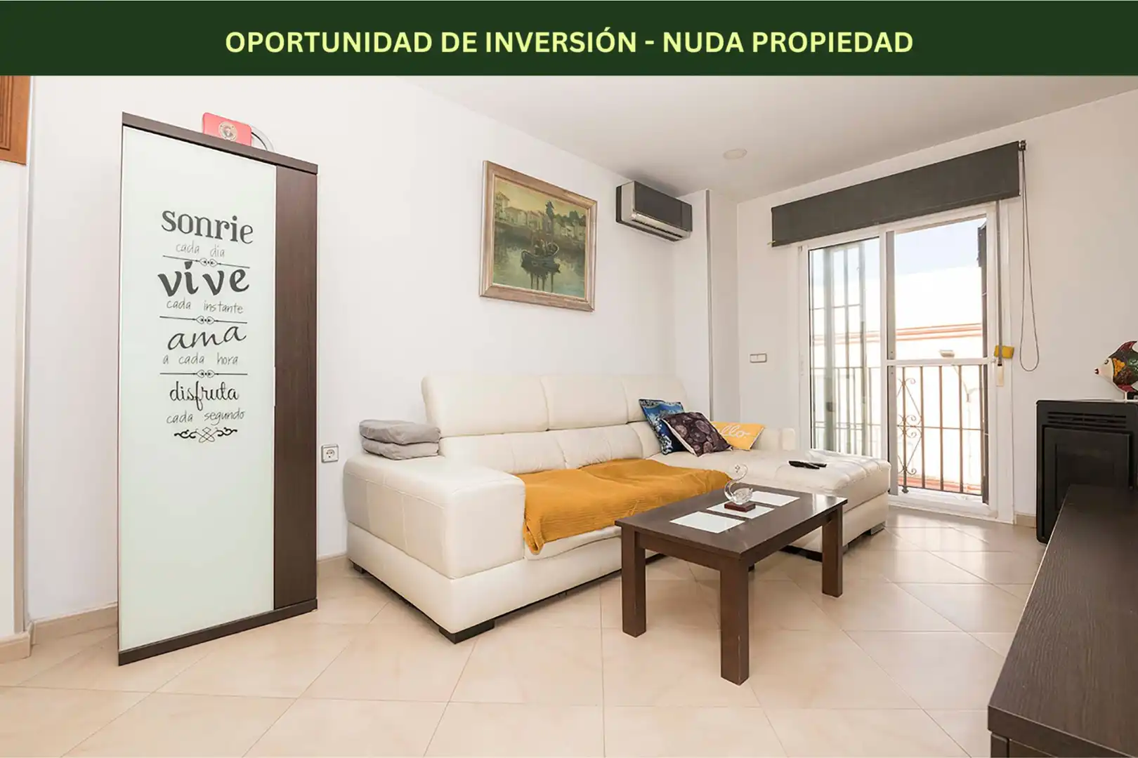 Flat with terrace for sale in Calle Zahara