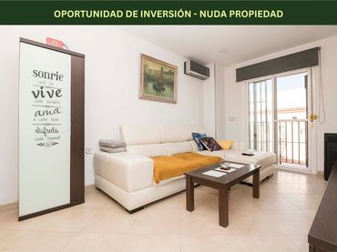Flat with balcony for sale in Calle Zahara