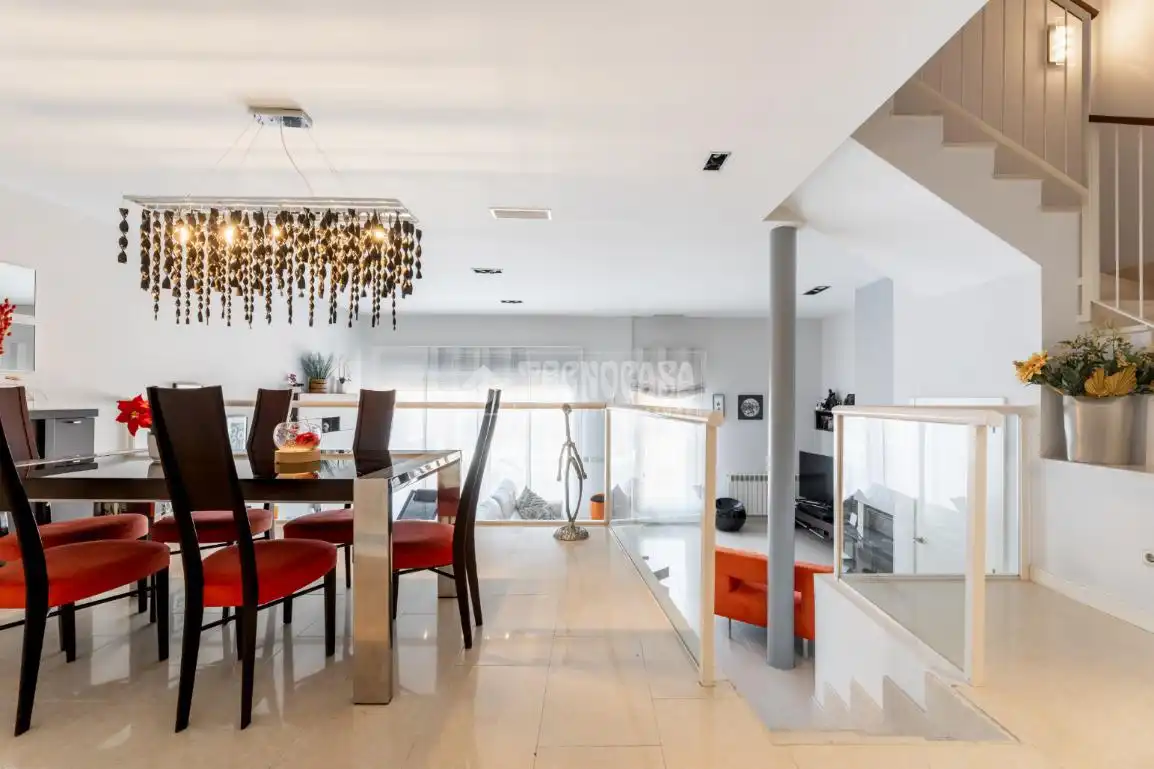 Dining room of Houses for sale in Torrelodones  with Air Conditioner, Private garden and Terrace