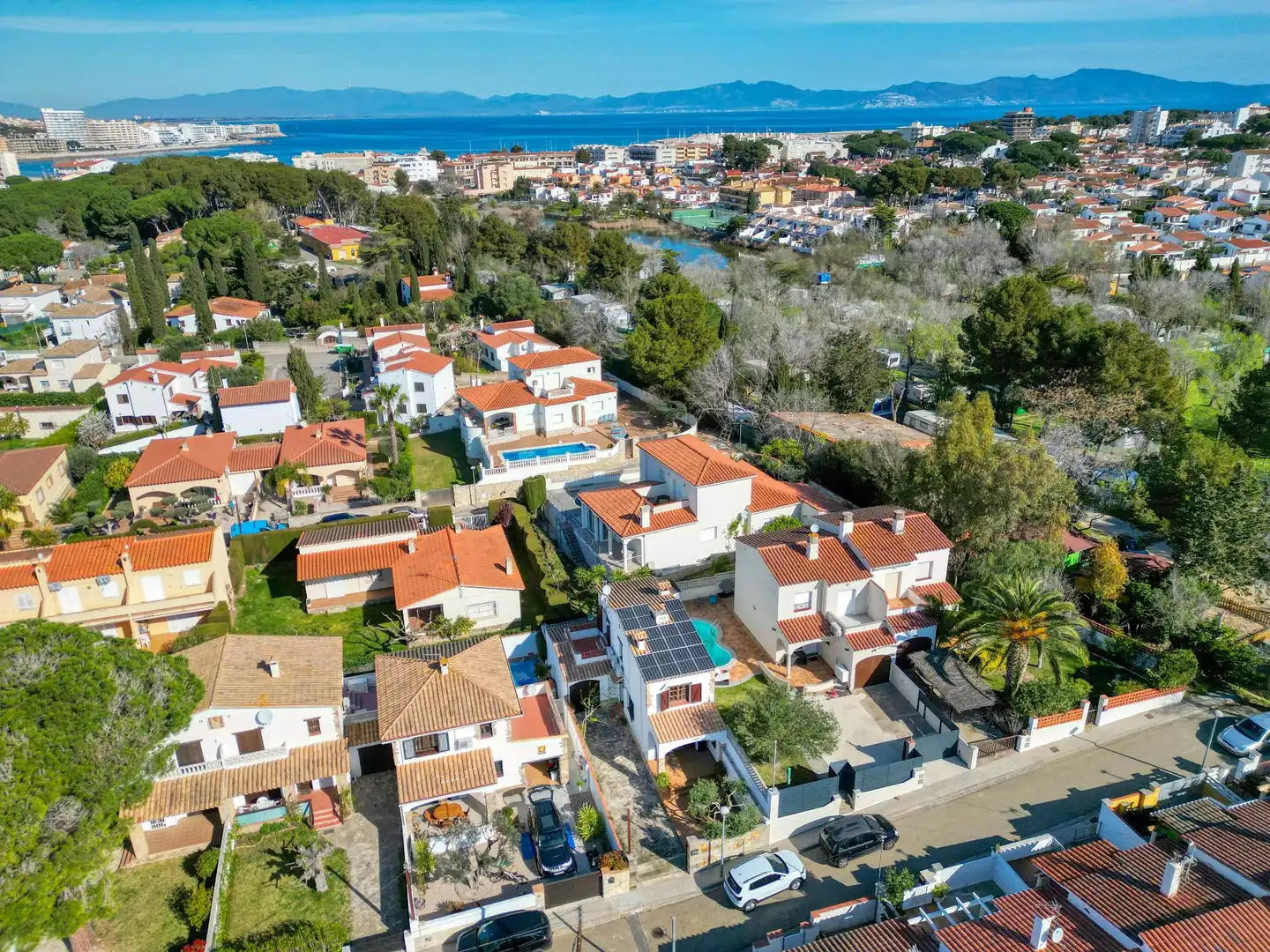 Vista exterior de Casa o chalet en venta en L'Escala con Aire acondicionado, Calefacción y Jardín privado