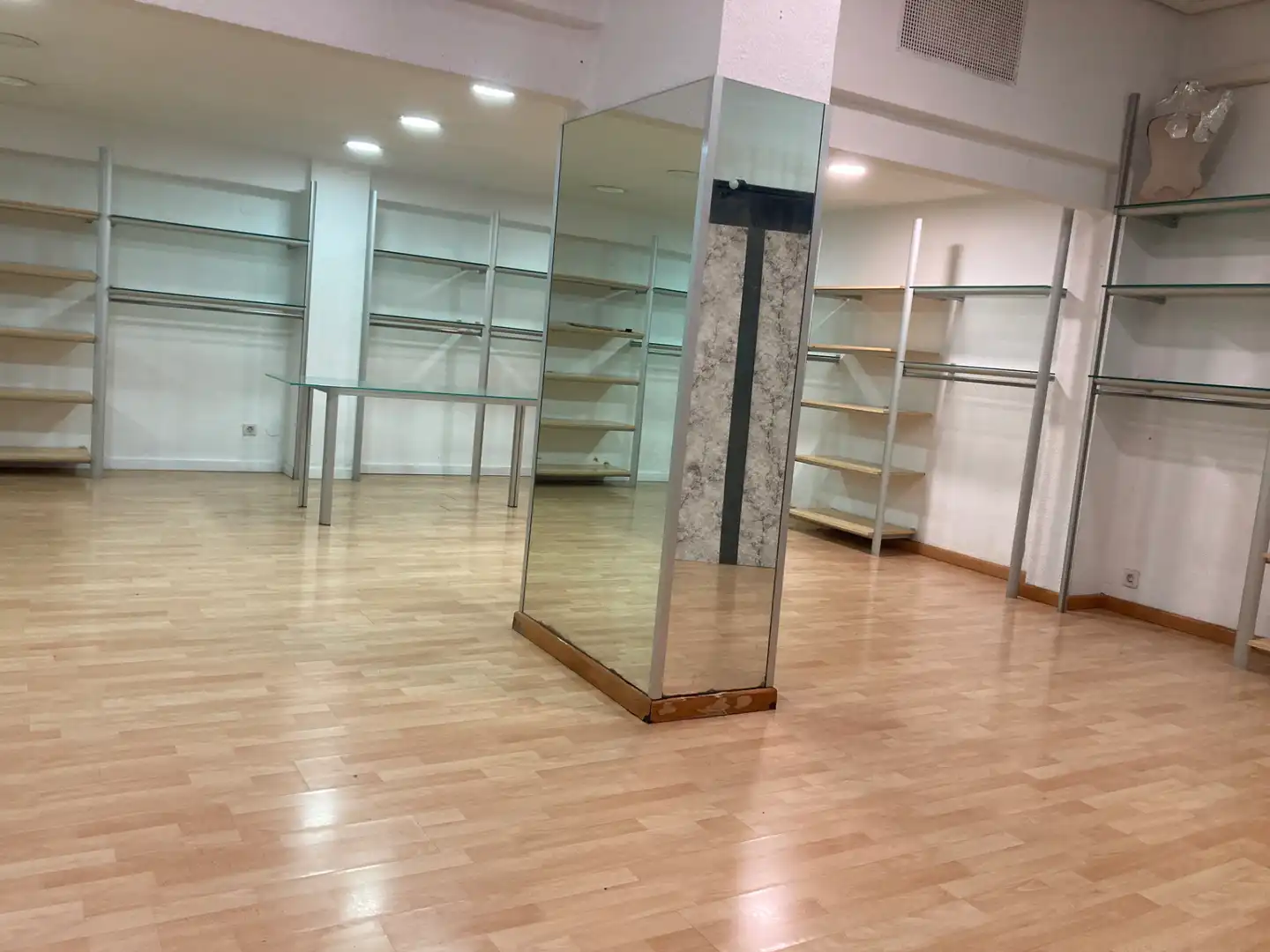 Local comercial en alquiler en Avenida de Jose Ortiz 13, imagen 7