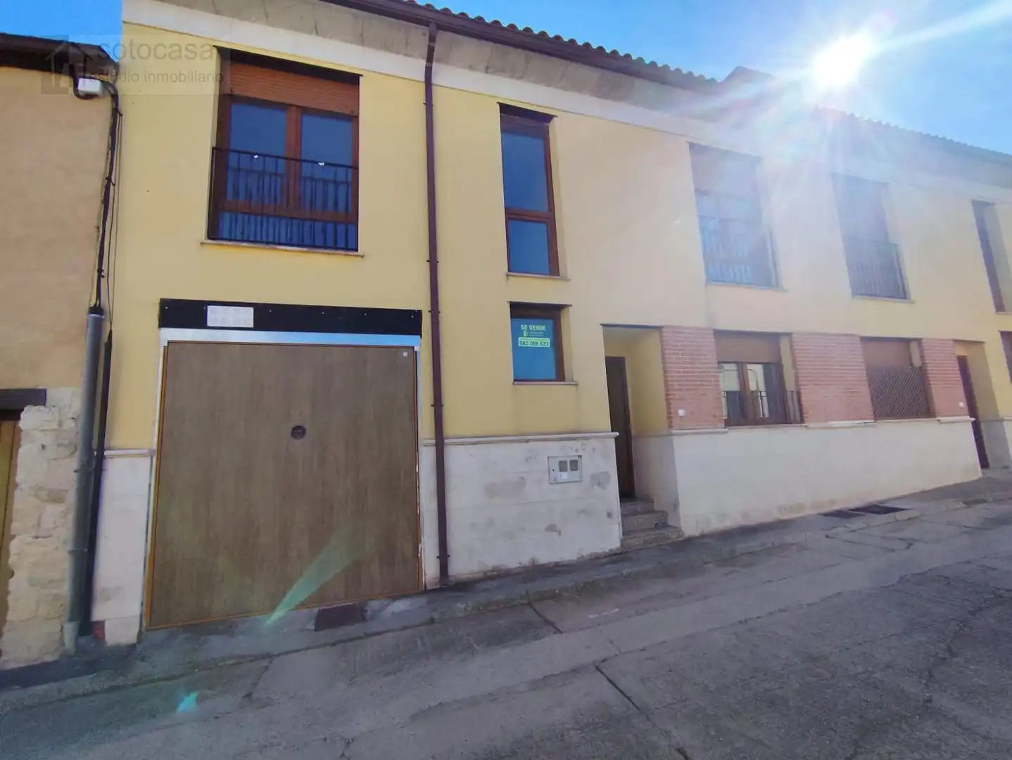 Vista exterior de Casa adosada en venda en Corcos amb Calefacció