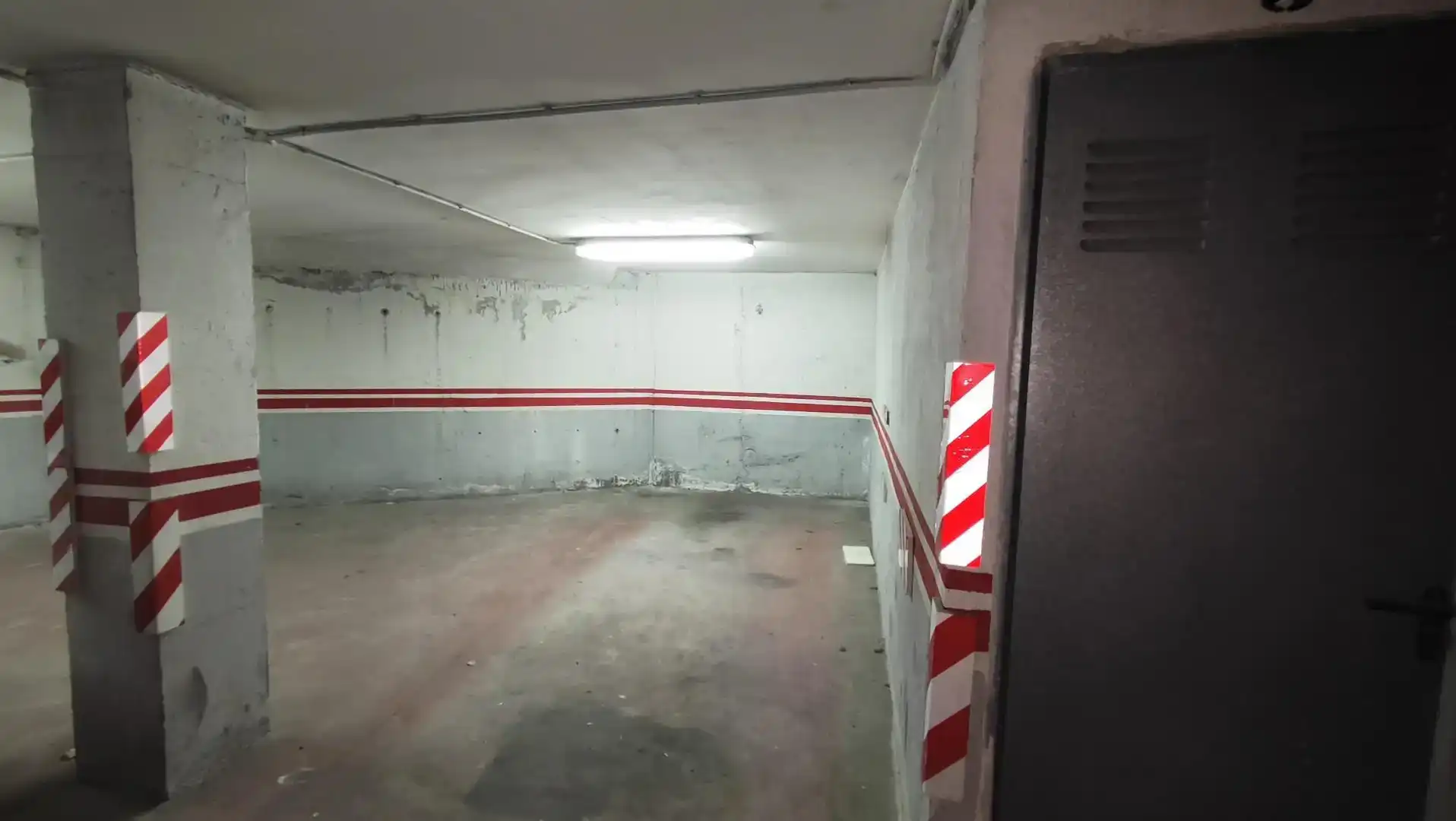 Parkplatz von Garage zur Miete in San Rafael