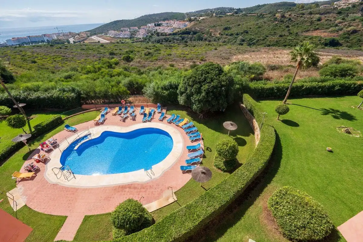 Piscina de Àtic en venda en Manilva amb Aire condicionat, Calefacció i Terrassa