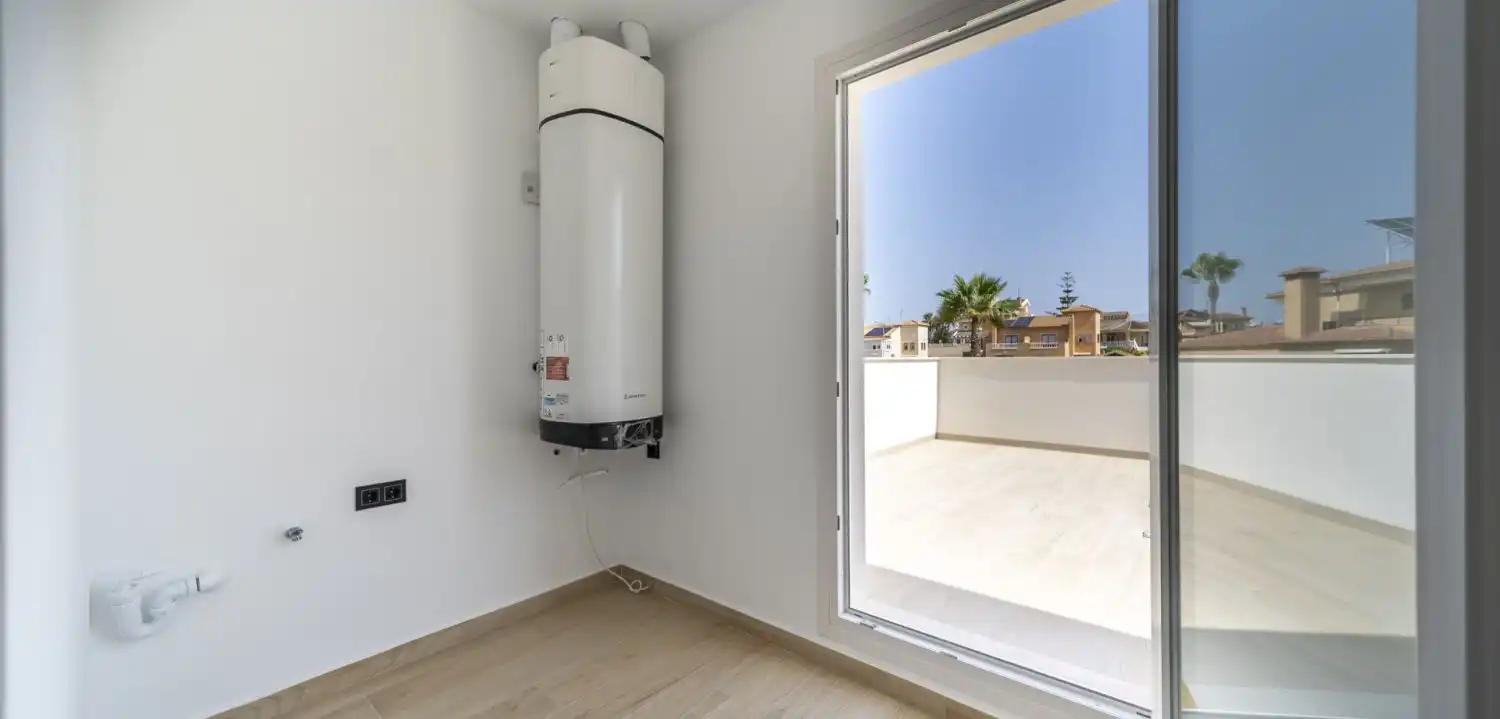 Detached house with terrace for sale in Nueva Torrevieja - Aguas Nuevas, imagen 26