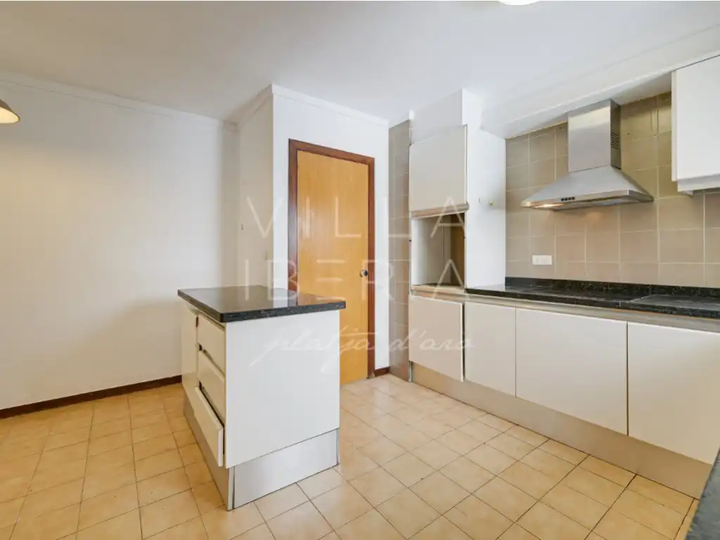 Wohnung zum Verkauf in Calle Joan Maragall, 34, Eixample Nord