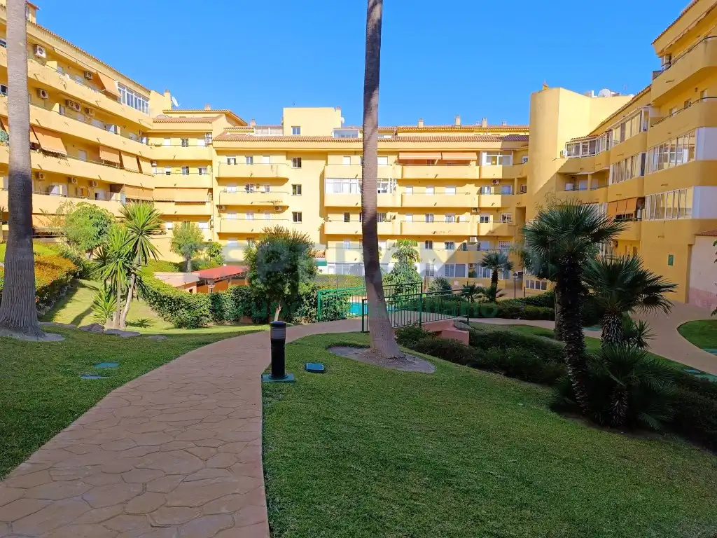 Vista exterior de Piso en venta en Fuengirola