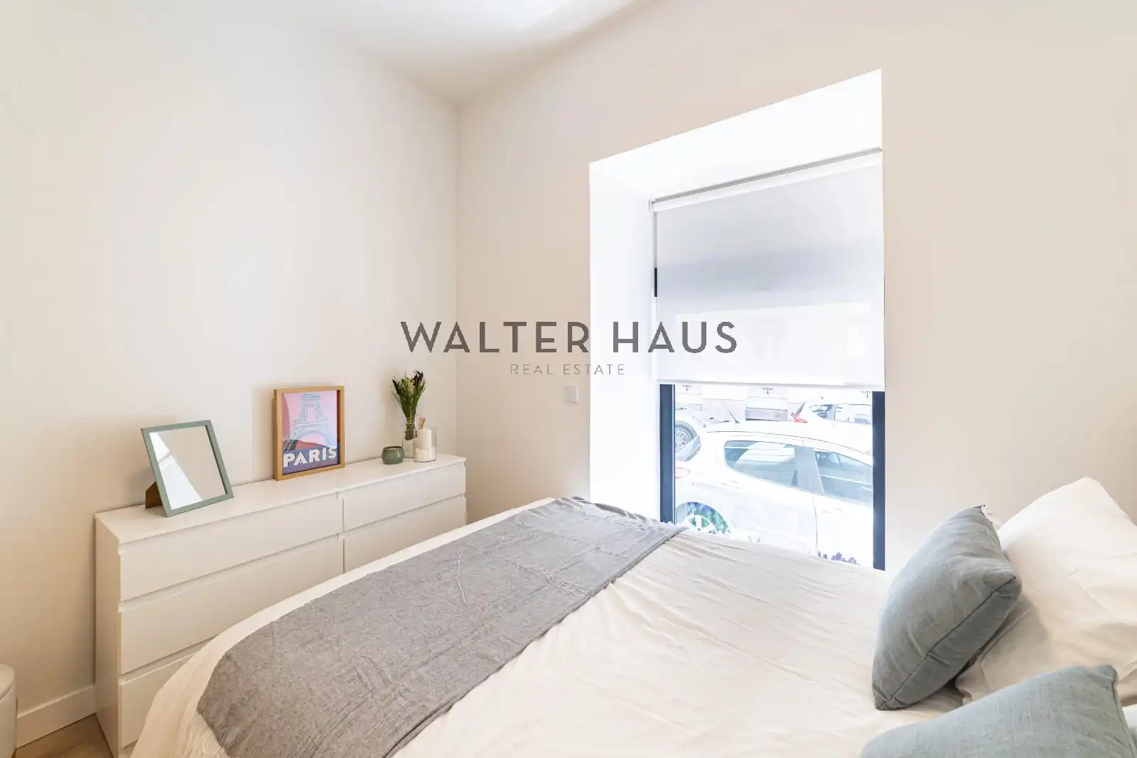 Bedroom of Flat for sale in Madrid  with Air Conditioner, Heating and Furnished