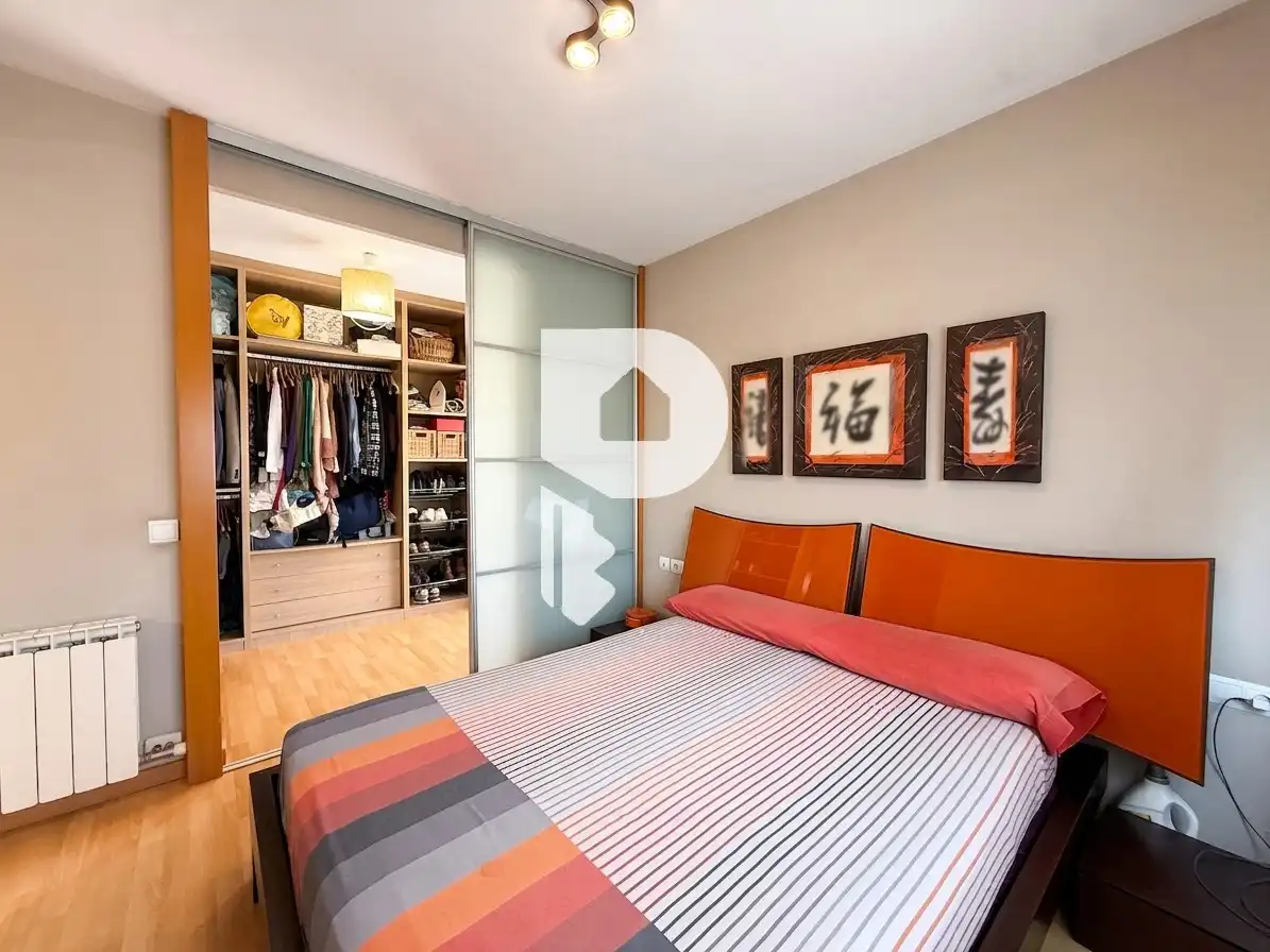 Habitación de Piso en venta en Sant Vicenç Dels Horts con Aire acondicionado, Calefacción y Parquet