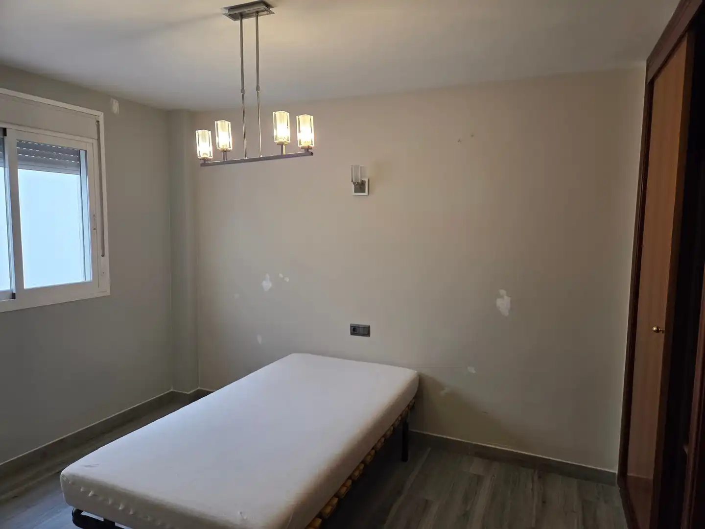 Habitación de Piso de alquiler en Rincón de la Victoria con Aire acondicionado, Terraza y Trastero