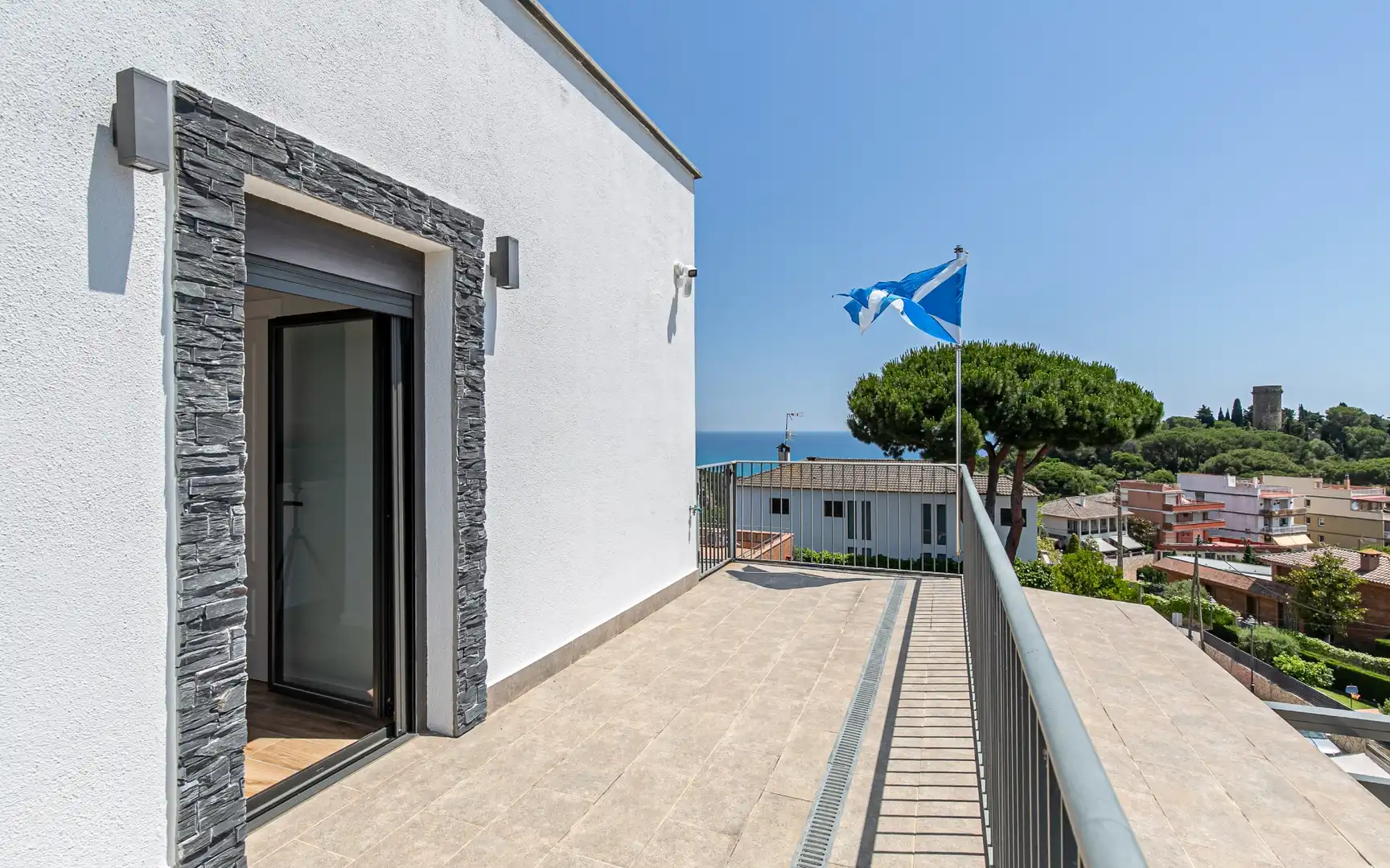 Terrassa de Casa o xalet en venda en Caldes d'Estrac amb Aire condicionat, Calefacció i Jardí privat