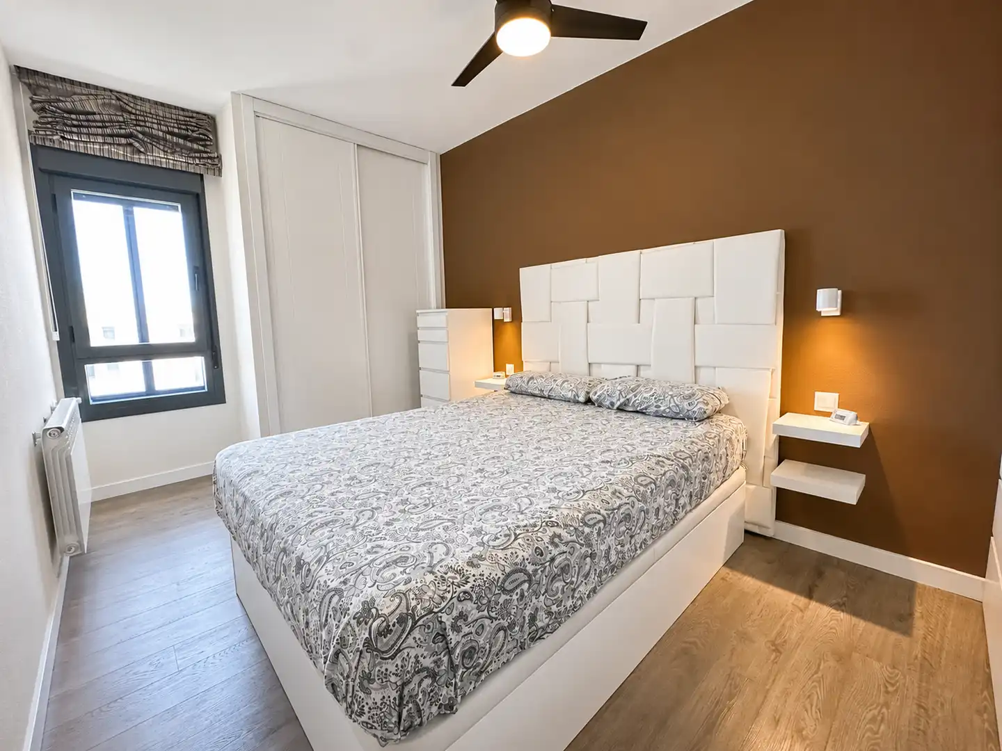 Schlafzimmer von Dachboden zum Verkauf in Arganda del Rey mit Klimaanlage, Heizung und Terrasse