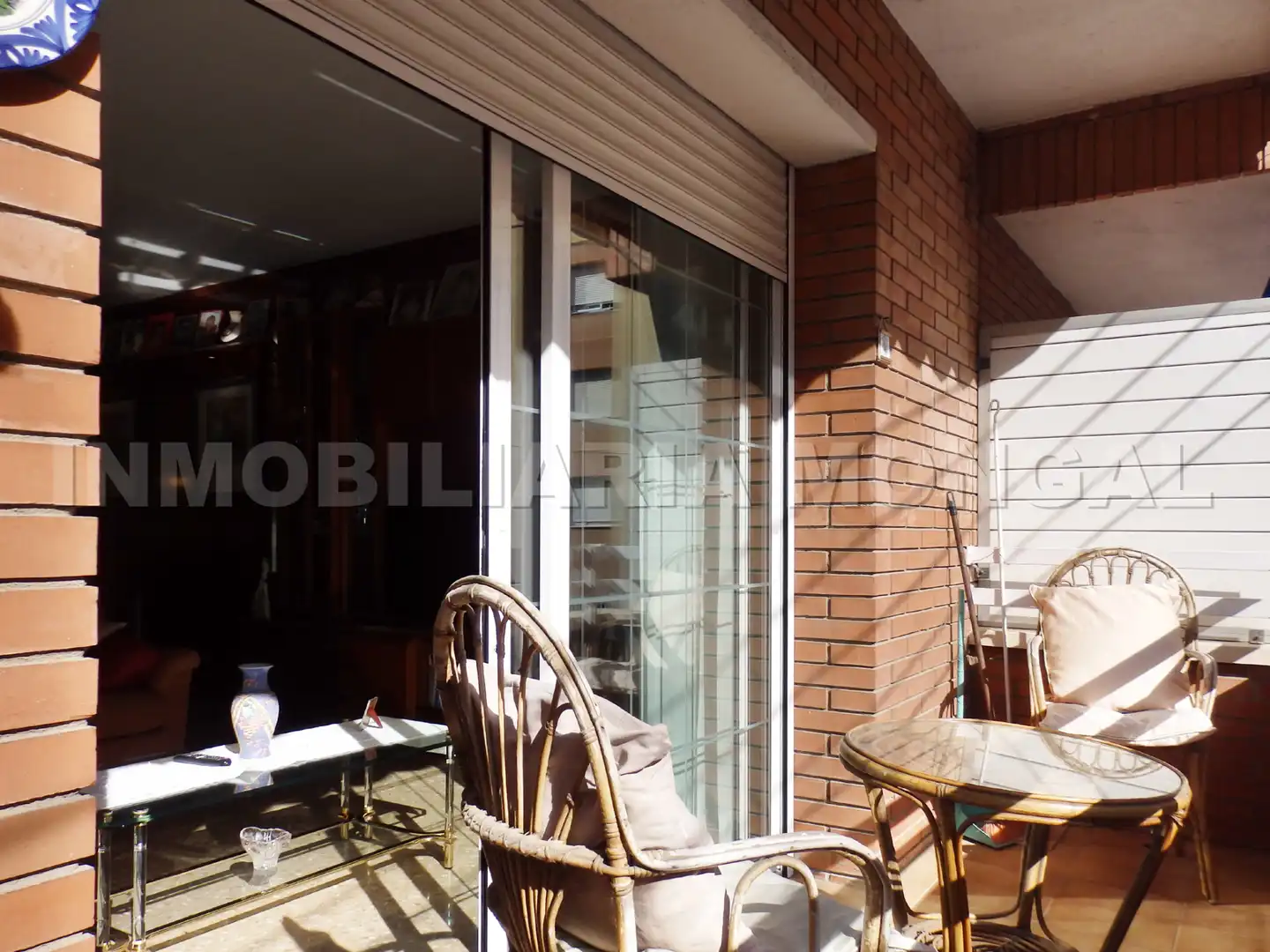 Casa a schiera con terrazza in vendita a Carrer de l'Abat Escarré, imagen 16