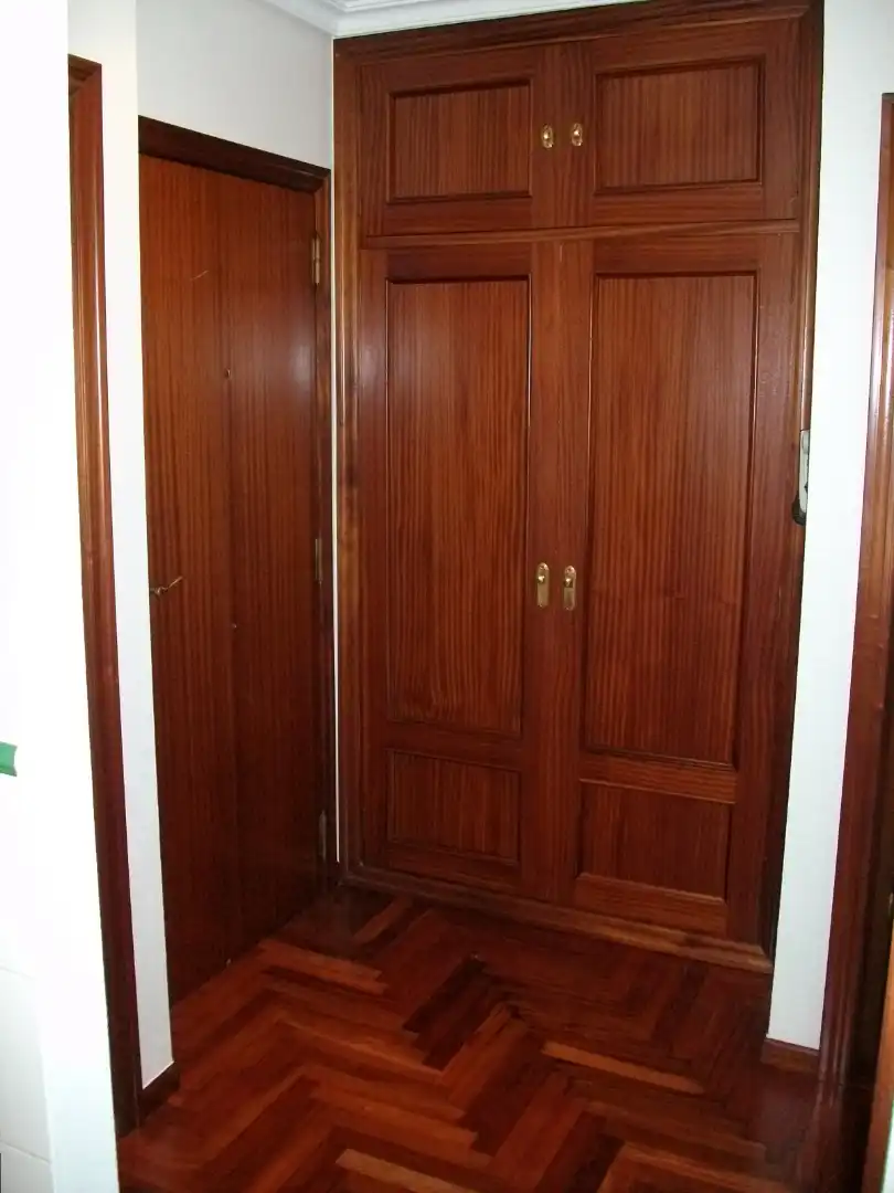 Apartament en venda en Pontevedra Capital  amb Calefacció, Parquet i Moblat