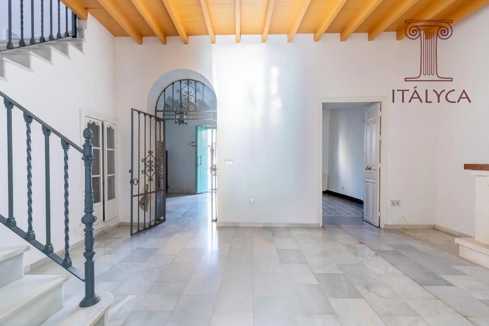 Casa o xalet en venda en Bormujos amb Aire condicionat, Calefacció i Jardí privat