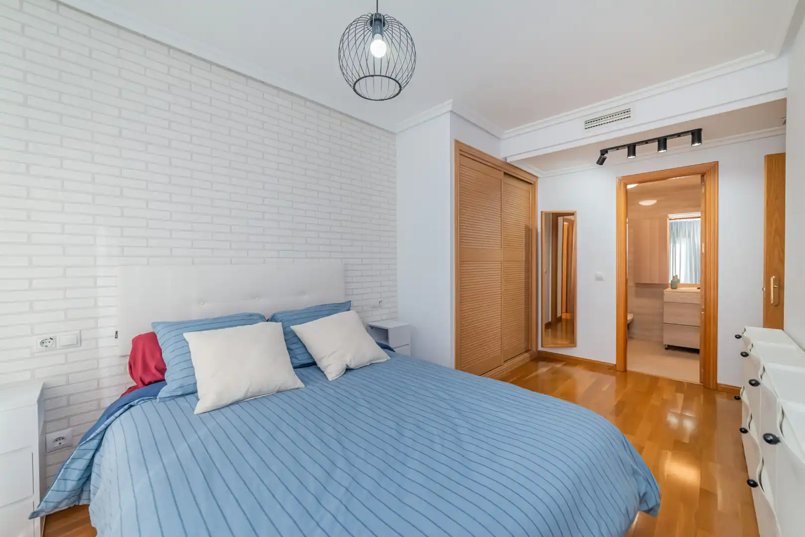 Habitación de Piso en venta en Rivas-Vaciamadrid con Aire acondicionado, Calefacción y Terraza