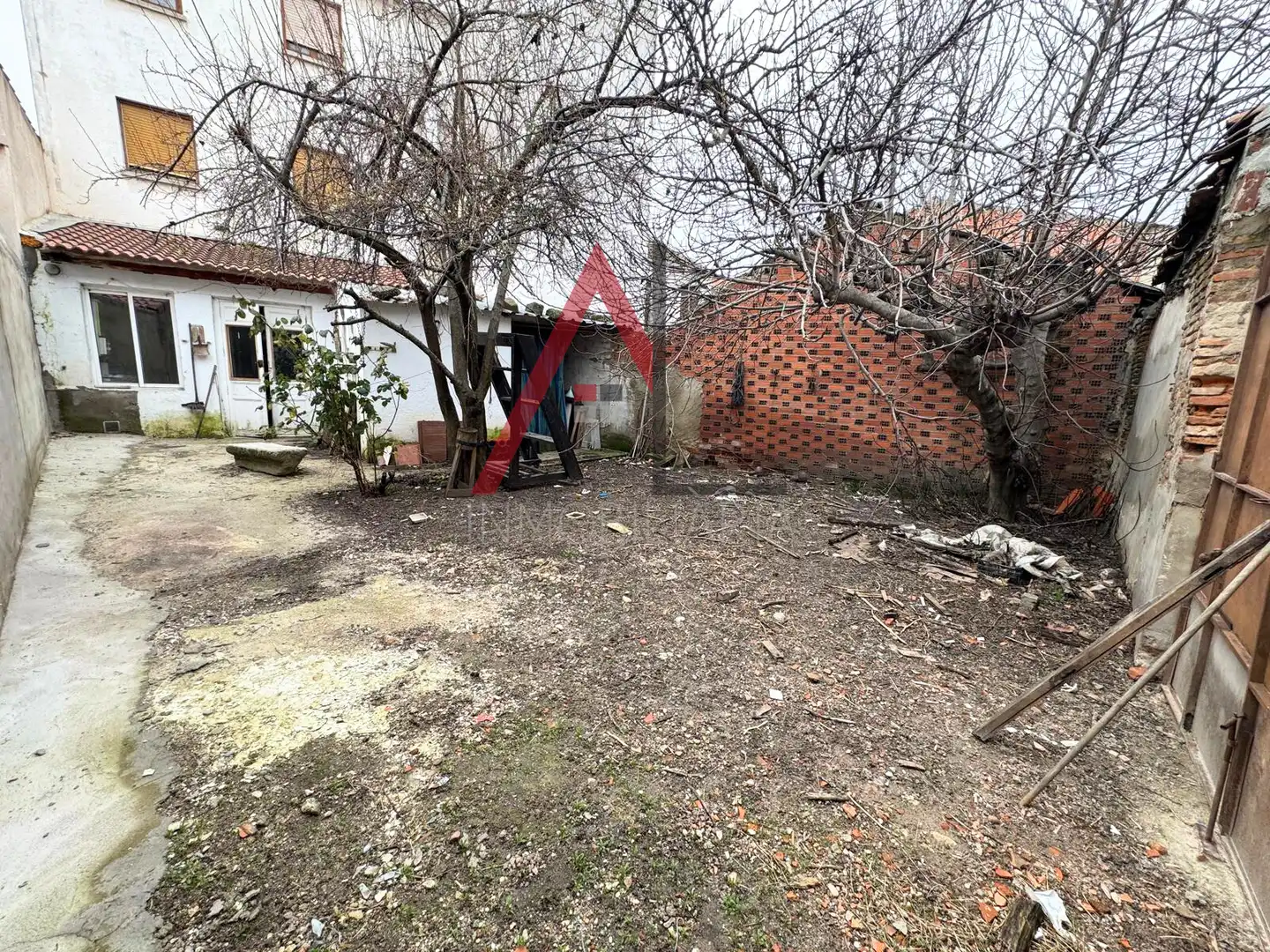 Edificio en venta en Nava de la Asunción