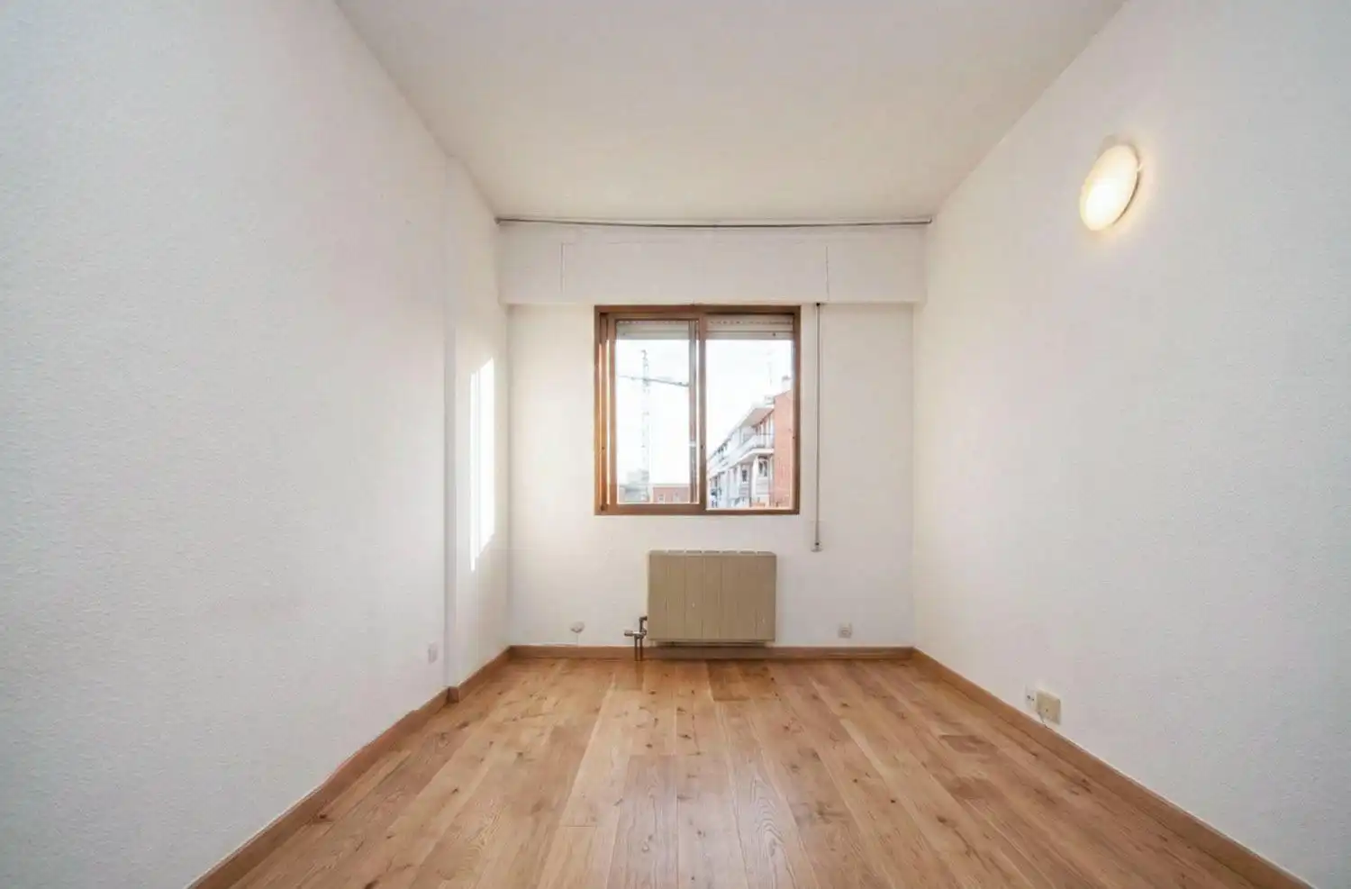 Habitación de Piso en venta en Madrid con Calefacción y Terraza